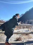 王俊凱曬與董子健劉昊然旅行照 5G沖浪在線玩梗