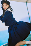 日系妹妹！楊超越曬水手服夏日寫(xiě)真 精致似洋娃娃