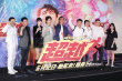 《超越》首映妻子苗苗直呼心疼 主演郑恺台上落泪