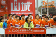 《了不起的老爸》曝特輯 王硯輝父子體驗“盲跑”