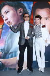 《怒火·重案》香港首映 昔日爱侣谢贤狄波拉同框