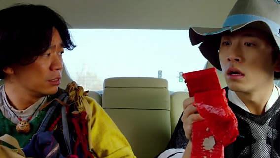 王宝强真是太搞笑了 要在车里放鞭炮