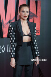 《新蝙蝠侠》西班牙首映 妮可·华莱士等影人助阵