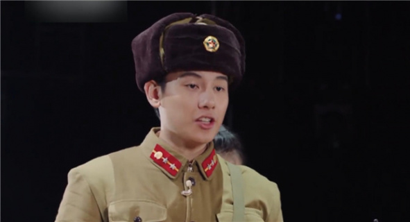 演艺界积极宣传“学雷锋” 胡先煦话剧舞台扮演雷锋引发网友关注