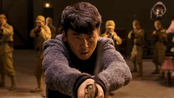 黄金大劫案：军官炫耀枪杆子硬，八旬老汉耍镖枪，场面帅气高燃