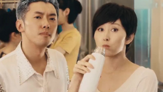 跑出一片天：大叔和腊肠跳舞，胡静看到笑得喷水