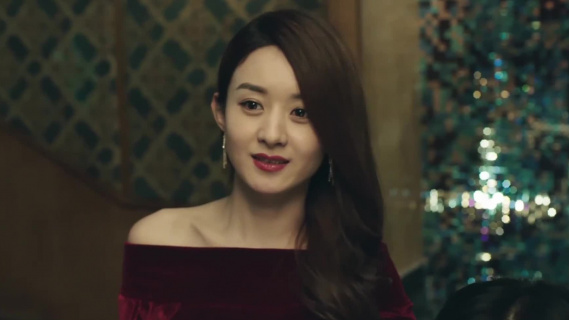 赵丽颖一袭红裙出场，美得邓超直接抱大腿