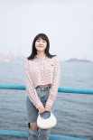 演员王智海边街拍大片曝光 变身温柔甜美少女