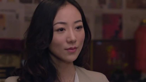 情敌见面分外眼红，胖妹急忙宣誓对穷小伙主权，要小伙叫她小甜甜