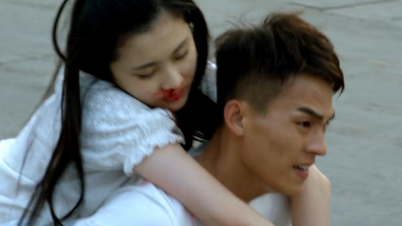 初恋女友患恶性肿瘤，鼻血直流欧豪心疼痛哭