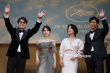 《掮客》戛纳首映姜栋元等亮相 IU生图仙美夺目