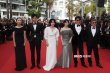 《掮客》戛纳首映姜栋元等亮相 IU生图仙美夺目