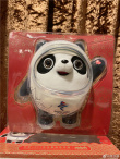 薛凱琪曬與徐夢(mèng)桃合影 手拿奧運(yùn)獎(jiǎng)牌獲簽名冰墩墩
