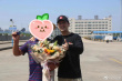 網(wǎng)友偶遇胡歌考駕照 穿劇組T恤合影低調(diào)又親切