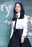 宋慧喬學(xué)院風(fēng)現(xiàn)身新劇發(fā)布會(huì) 暗黑少女范兒十足