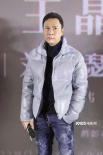 甄子丹拍《乔峰传》不惧被骂 现场邀张伟丽合作