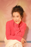 李冰冰50歲慶生照!毛衣配高馬尾造型展現(xiàn)凍齡美貌