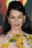 华裔演员刘玉玲现身《沙赞2》罗马首映 黄色长裙亮眼吸睛