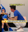 当时害怕极了！吴京路演被小朋友喊爷爷一脸错愕