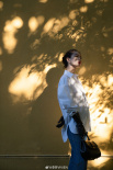 李梦晒威尼斯随拍 分享秋日美景看《爱是一把枪》