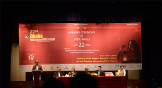 17部中国影片亮相达卡电影节 《脐带》获两项大奖