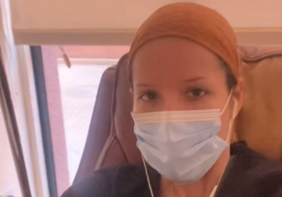 猴西自爆身患红斑狼疮和白血病:很庆幸我还活着