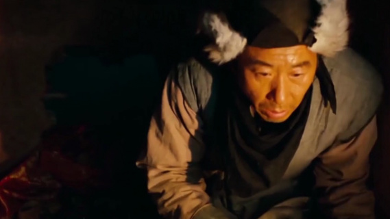 一伙小偷夜盗珍妃墓 没想到珍妃竟然坐起来了