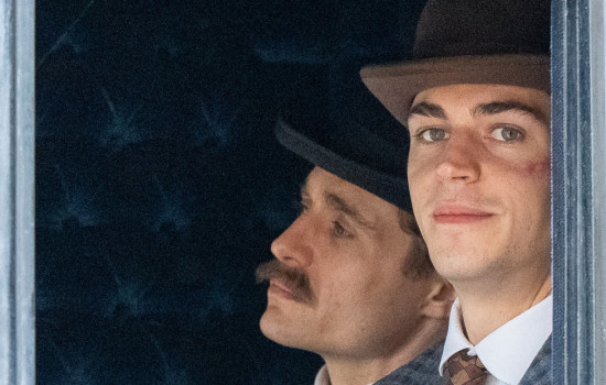 盖·里奇《少年夏洛克》热拍！“小伏地魔”现身