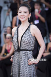《小丑2：双重妄想》首映红毯 章子怡Lady Gaga亮相