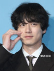 《爱过之后来临的》首尔发布会 李世荣坂口健太郎亮相