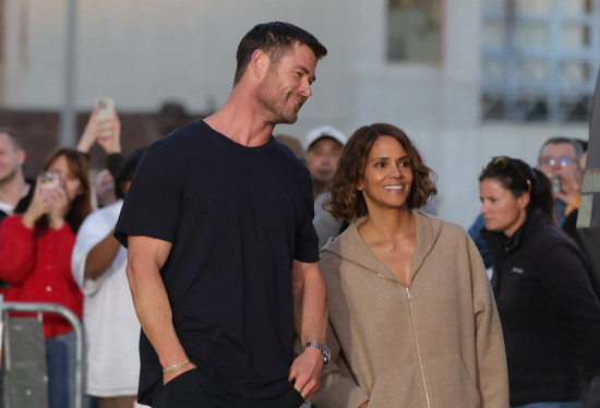 电影《犯罪101》曝路透 锤哥、绿巨人、猫女齐聚