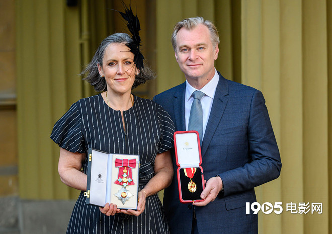 诺兰夫妇被英国国王查尔斯授予爵士和女爵士称号