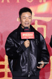 慶祝系列十周年！《唐探1900》發(fā)布會(huì) 陳思誠(chéng)落淚