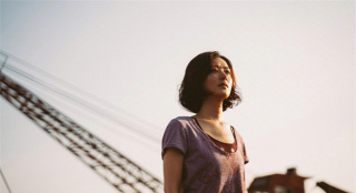 《向阳·花》曝创作特辑 赵丽颖诠释小人物命运力量