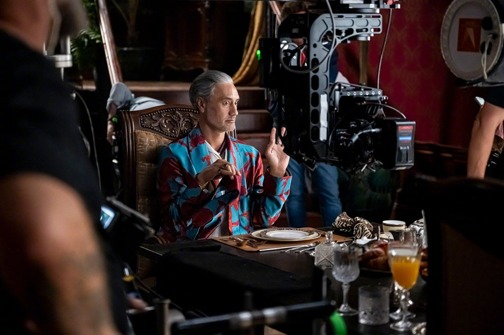 塔导主演!《芬格》曝拍摄花絮 布里斯班热拍中