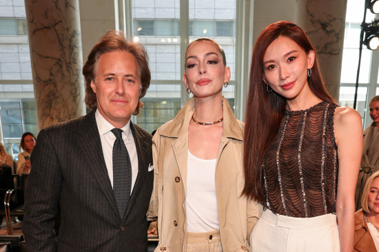 安妮·海瑟薇、林志玲同框 同场还有艾莎·冈萨雷斯