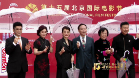 京剧电影工程影片《红鬃烈马》亮相第15届北影节红毯