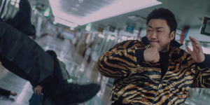 《十二使者》角色剧照 马东锡“拳”力对抗朴炯植