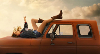 “尖叫女王”麦卡·梦露主演！《他的回忆》曝预告