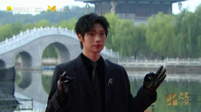 颜安亮相第十一届文荣奖红毯：感谢大家喊我的名字