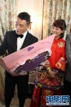 应采儿婚礼最美瞬间 陈小春“爱情卖身契”曝光