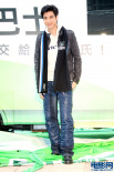 疑与张惠妹旧情复燃 王力宏封口不做正面回应