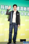 疑与张惠妹旧情复燃 王力宏封口不做正面回应